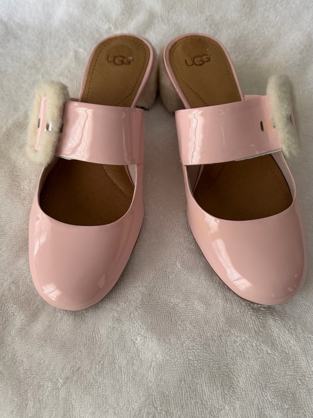 Vintage UGG Pink Patent Leather Mary Jane Mule with Shearling Buckle NEW